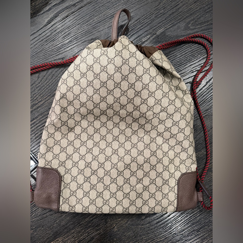Gucci GG Supreme Courier -Gucci Backpack - Picture 5 of 10